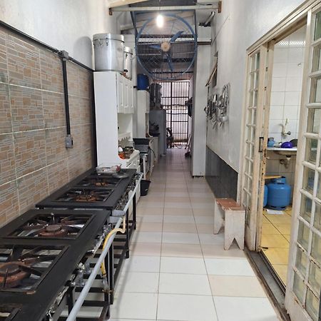Quarto Triplo Com Banheiro Em Pousada E Restaurante Μανάους Εξωτερικό φωτογραφία