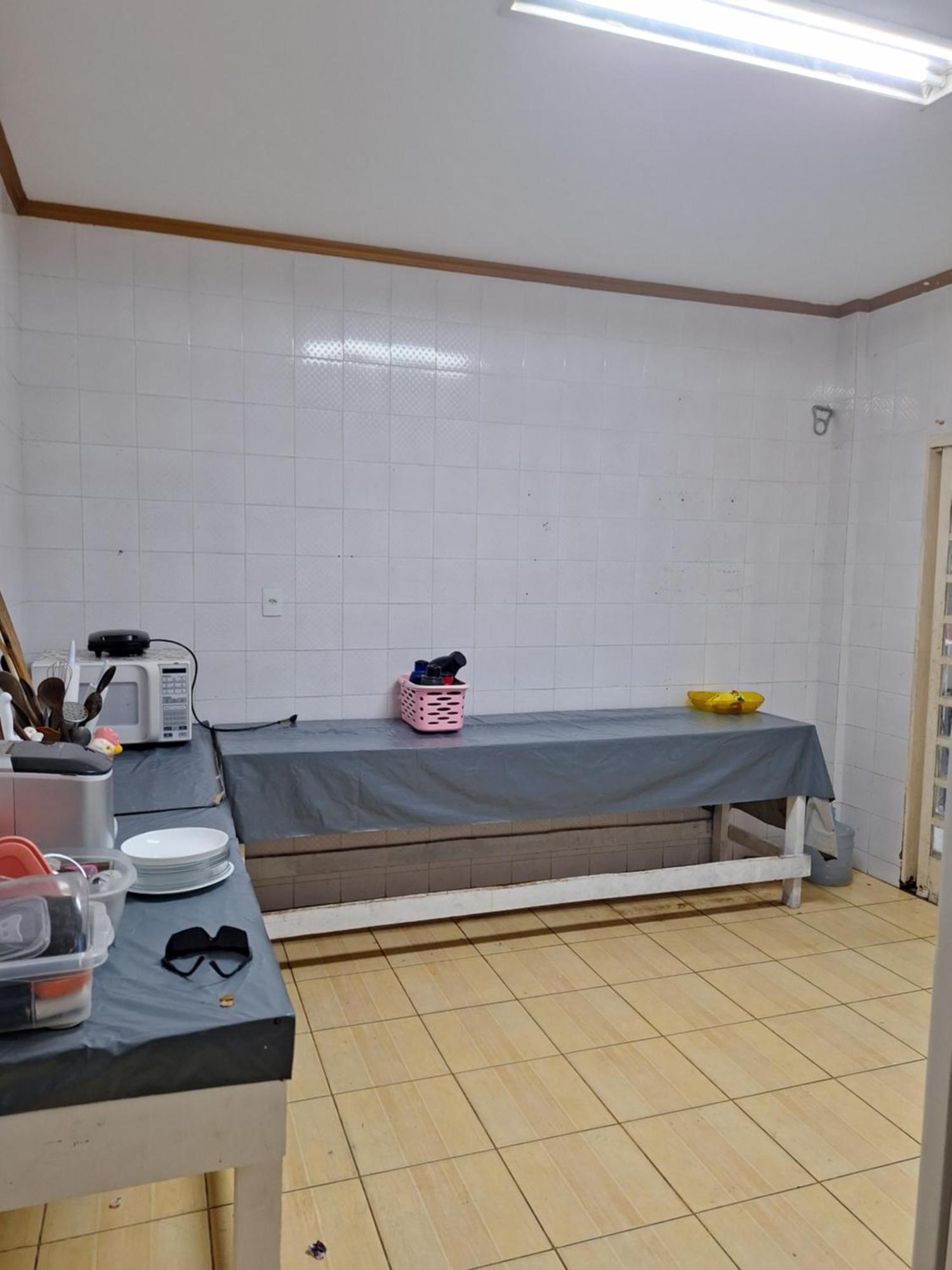 Quarto Triplo Com Banheiro Em Pousada E Restaurante Μανάους Εξωτερικό φωτογραφία